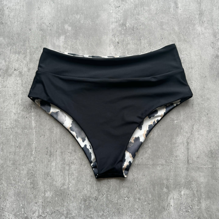 Braguita Bora animal print reversible a negro