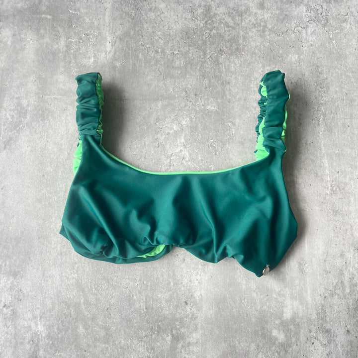 Top Brisas verde esmeralda reversible a menta neón