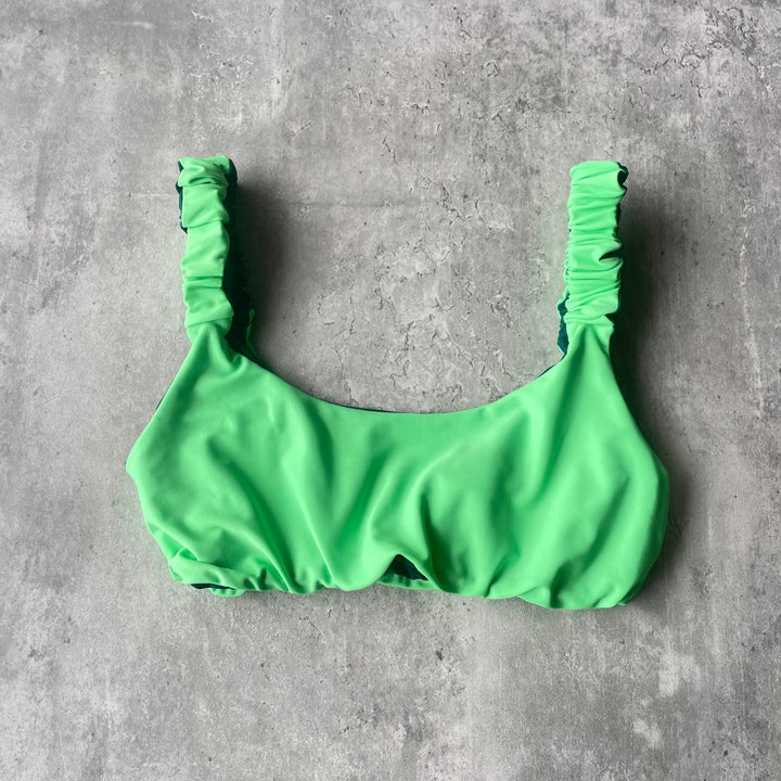 Top Brisas verde esmeralda reversible a menta neón